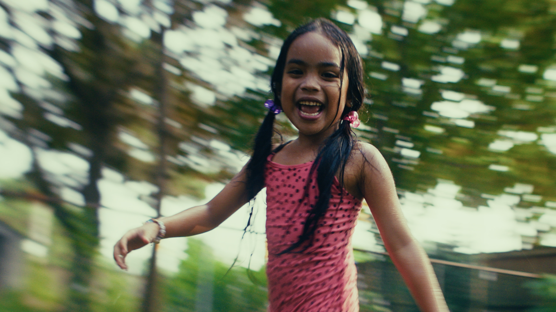 ALLEN SAFEHAVEN MINI SUPERS SUPERLESS.mov.01_00_50_16.Still025