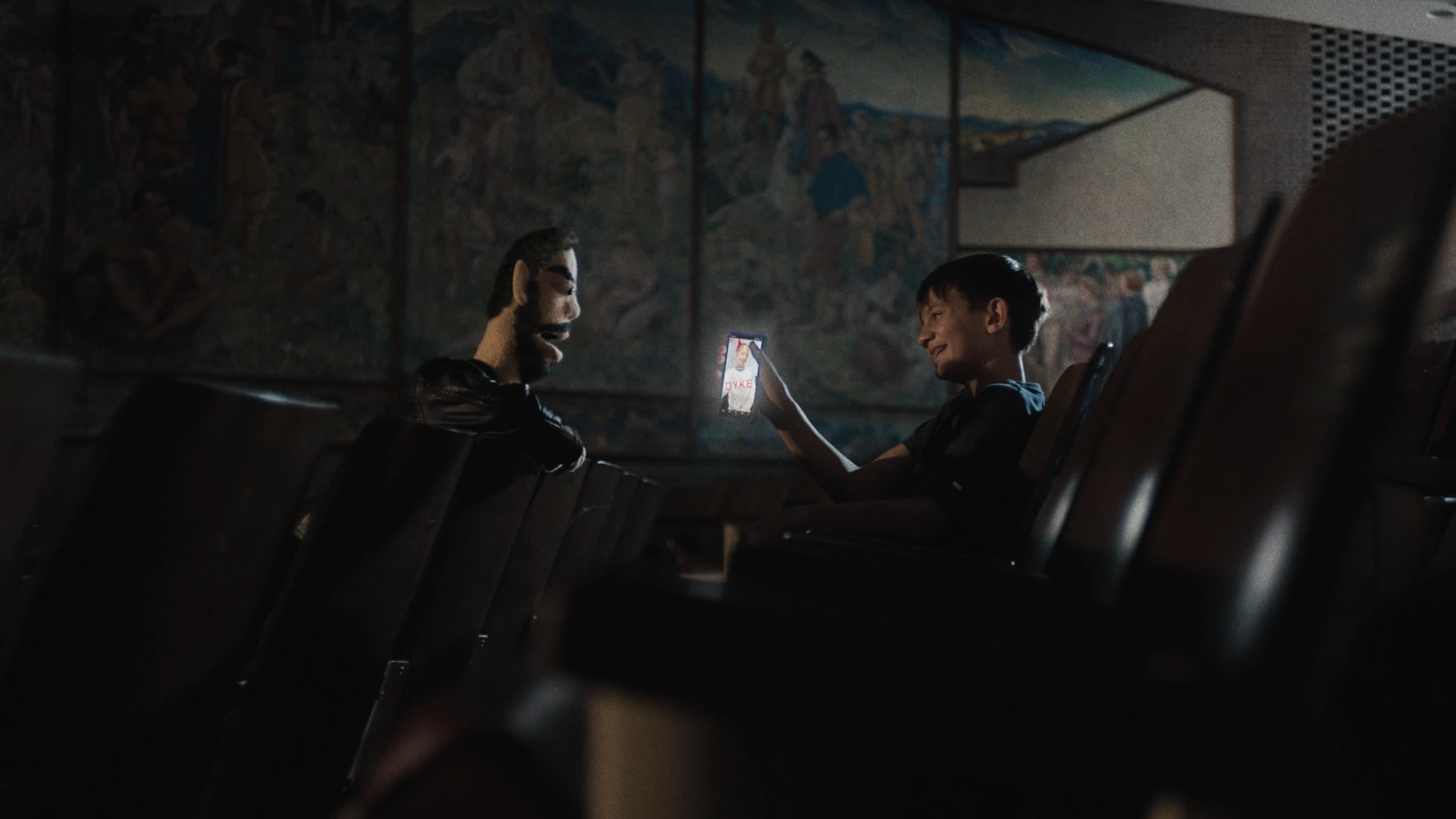 BIRD WHITE RIBBONfull A35 ULTRA PRIMES.00_02_07_20.Still032