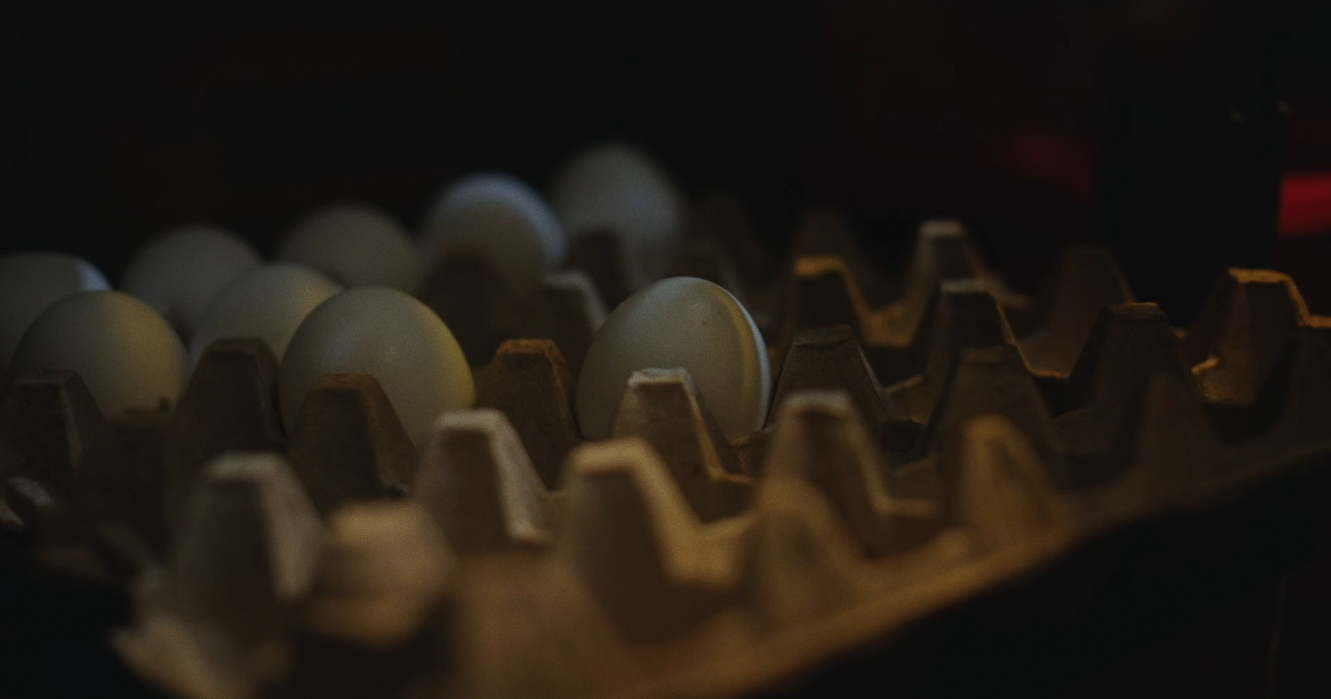 DISHPIT HOPKINS KOMODOX SUPERS.mov.01_03_15_01.Still011