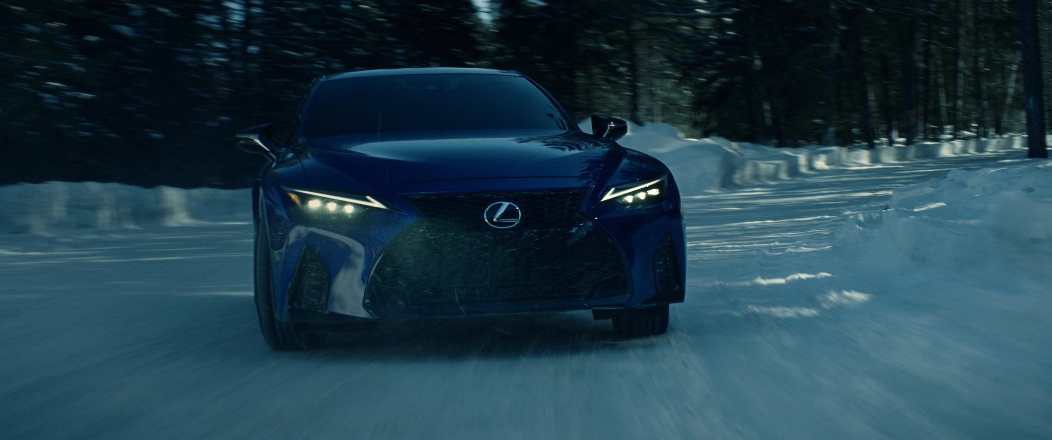 LexusIS_DirCut_2048x858.mov.10_00_31_07.Still041