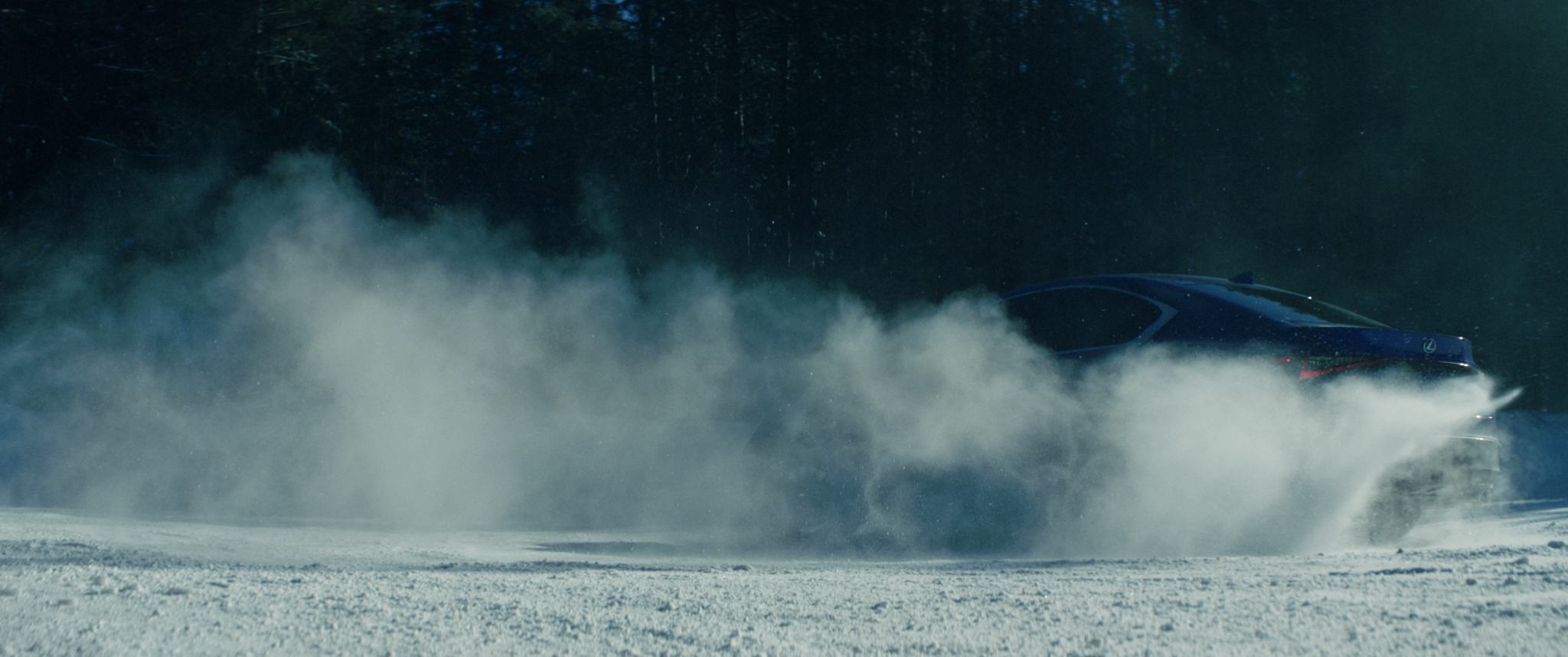 LexusIS_DirCut_2048x858.mov.10_00_54_08.Still080