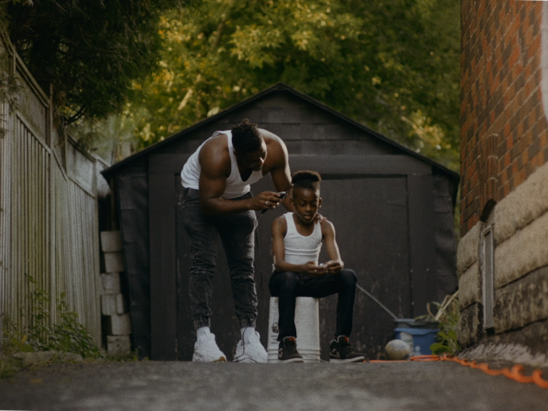 SLMN - LATE BLOOMER MP4.00_00_00_16.Still001